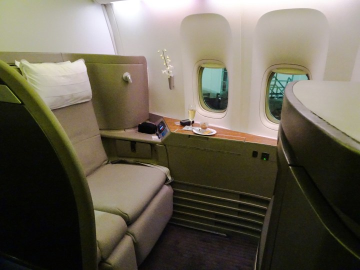 tmp_16117-seat-2a-858326079