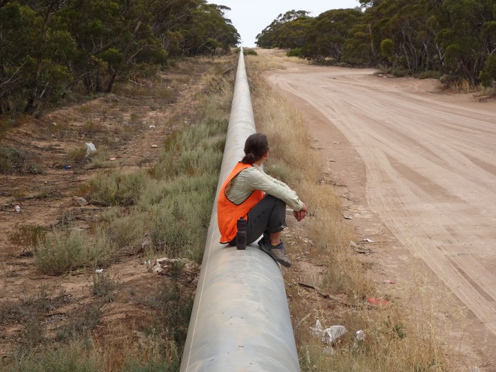 tmp_10453-water-pipeline652640121